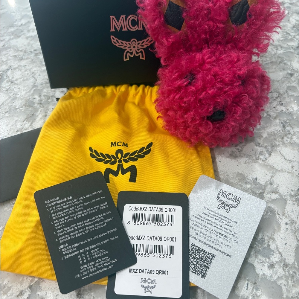 MCM Pink Shearling Bunny Bag Charm / Keychain - Picture 4 of 5